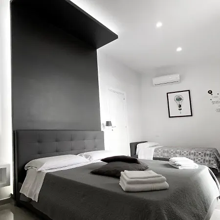 Aurora Luxury Rooms Naples Exterior photo