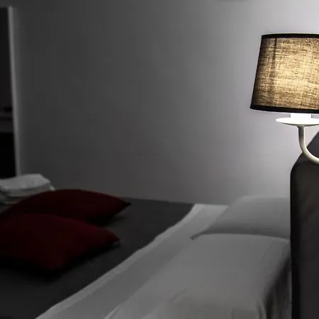 Aurora Luxury Rooms Naples Exterior photo